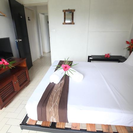 Coconut Palms Resort Vanuatu Port Vila Exterior photo