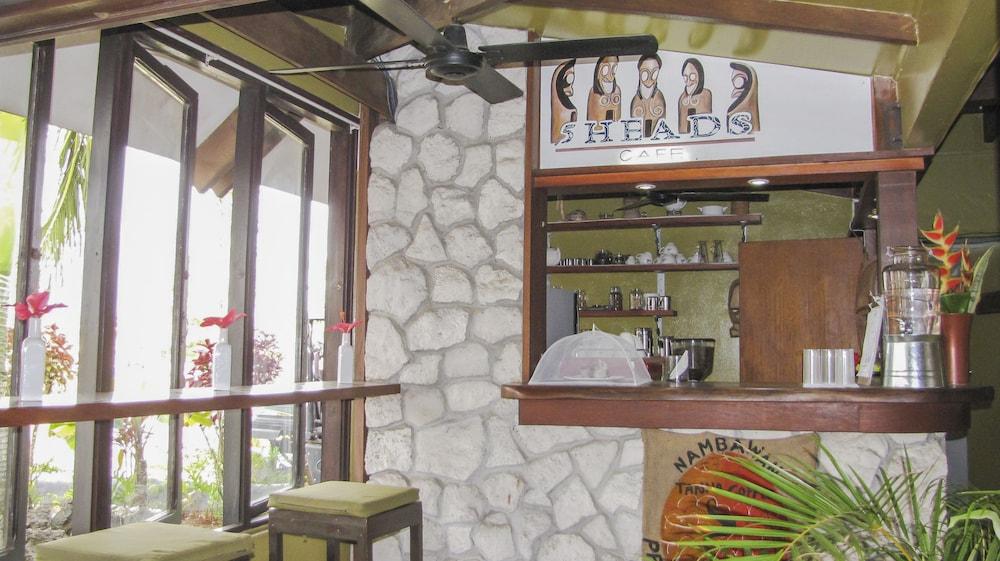 Coconut Palms Resort Vanuatu Port Vila Exterior photo