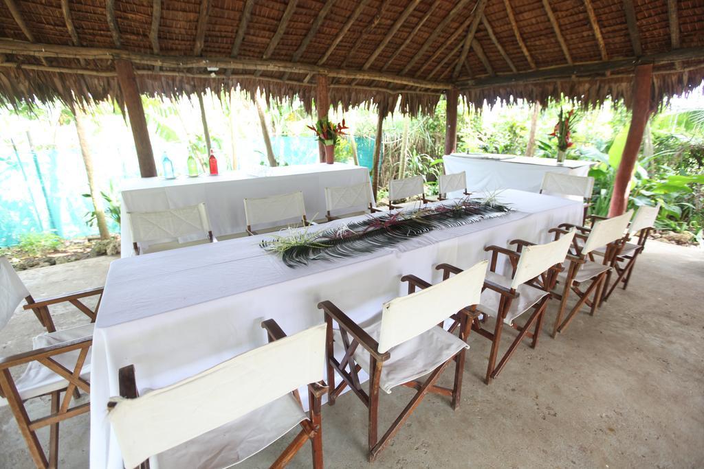 Coconut Palms Resort Vanuatu Port Vila Exterior photo