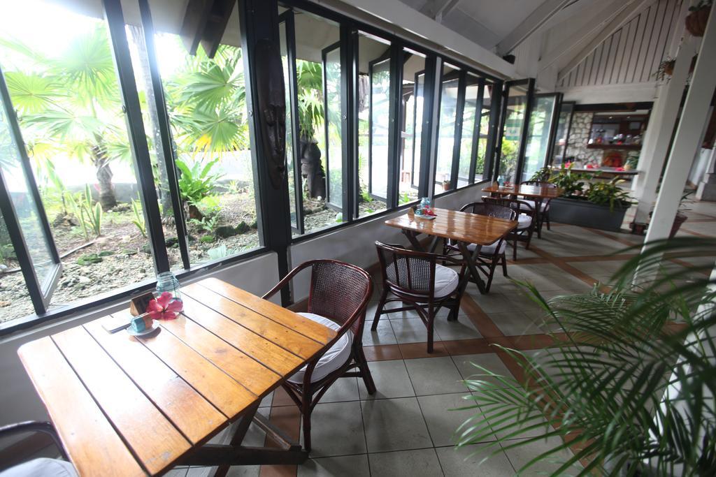 Coconut Palms Resort Vanuatu Port Vila Exterior photo