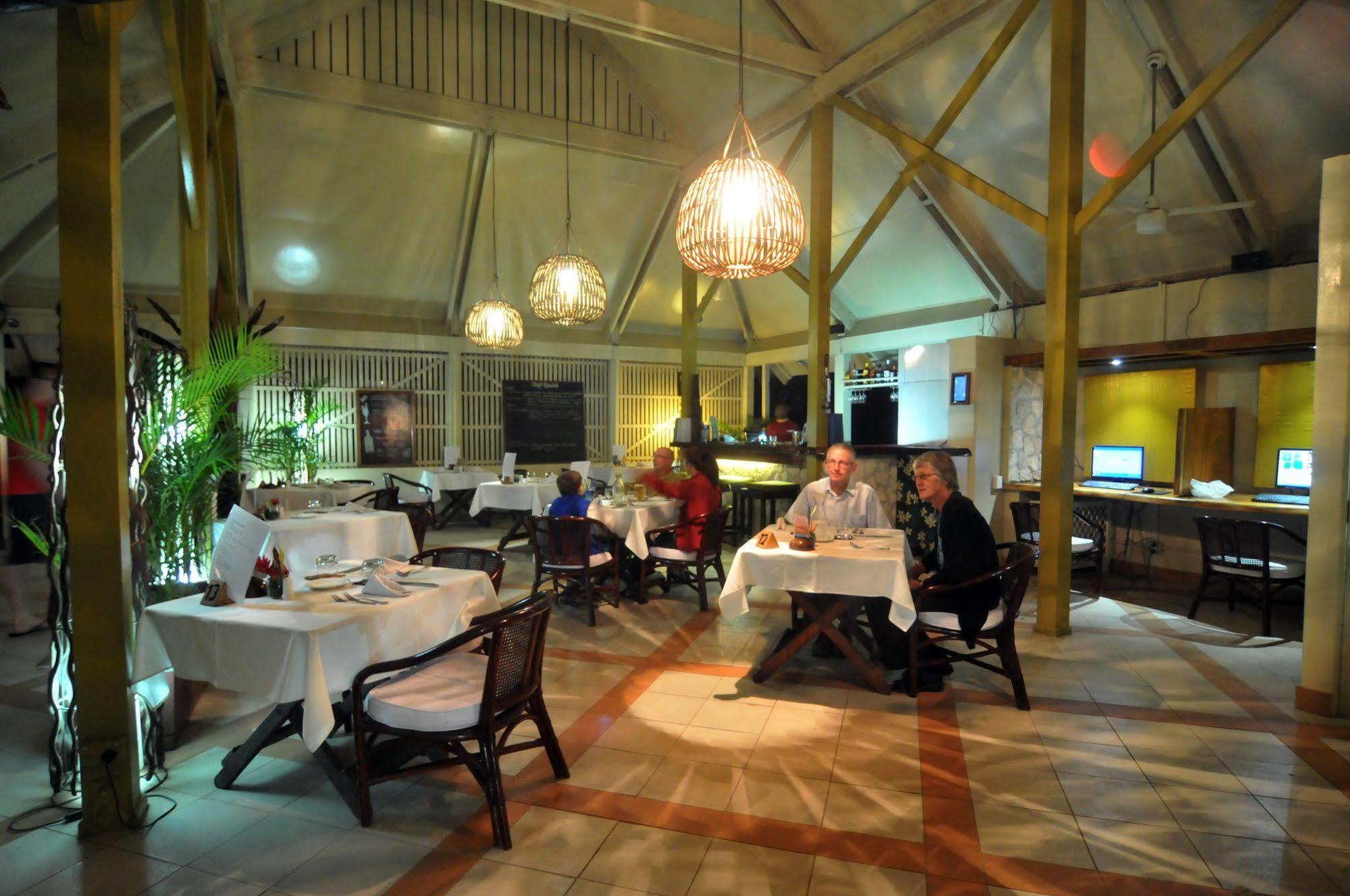 Coconut Palms Resort Vanuatu Port Vila Exterior photo